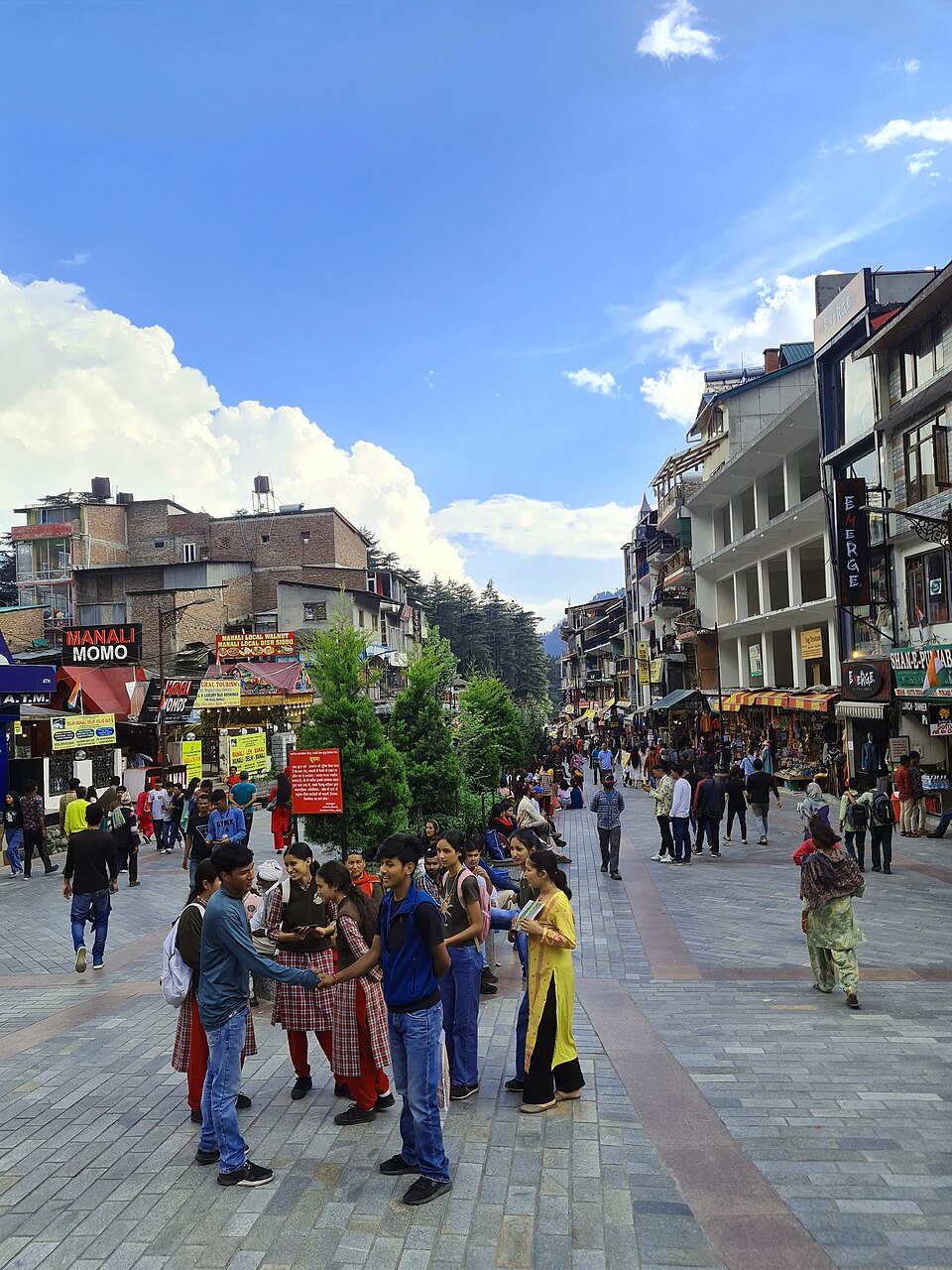 Old Manali & Mall Road in Manali